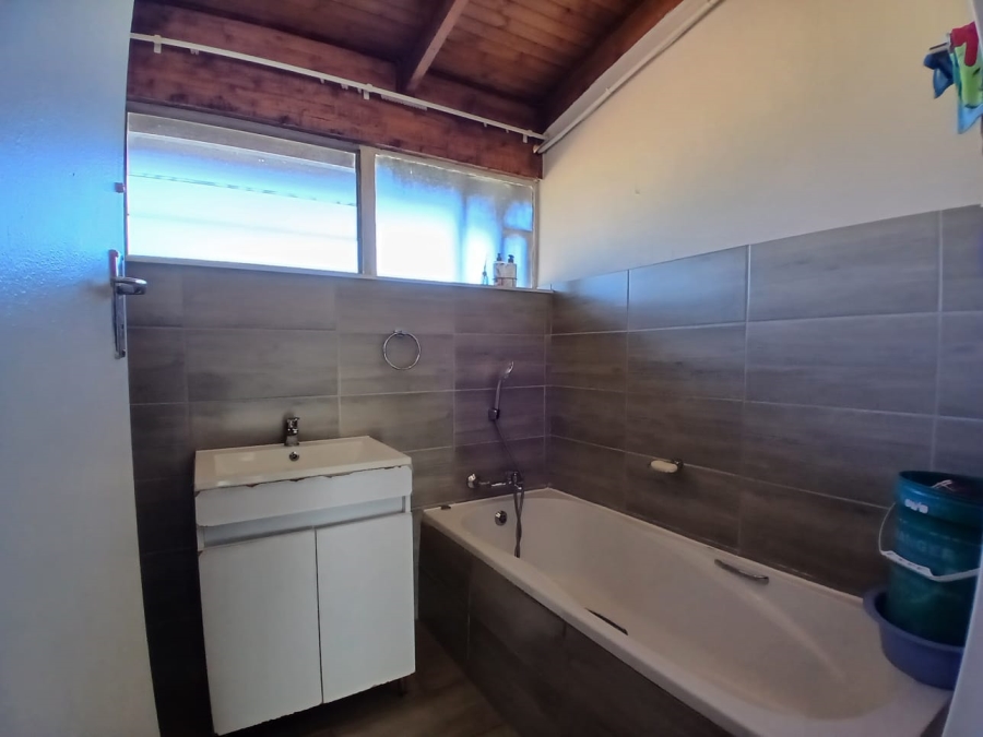 2 Bedroom Property for Sale in Lyttelton Manor Gauteng