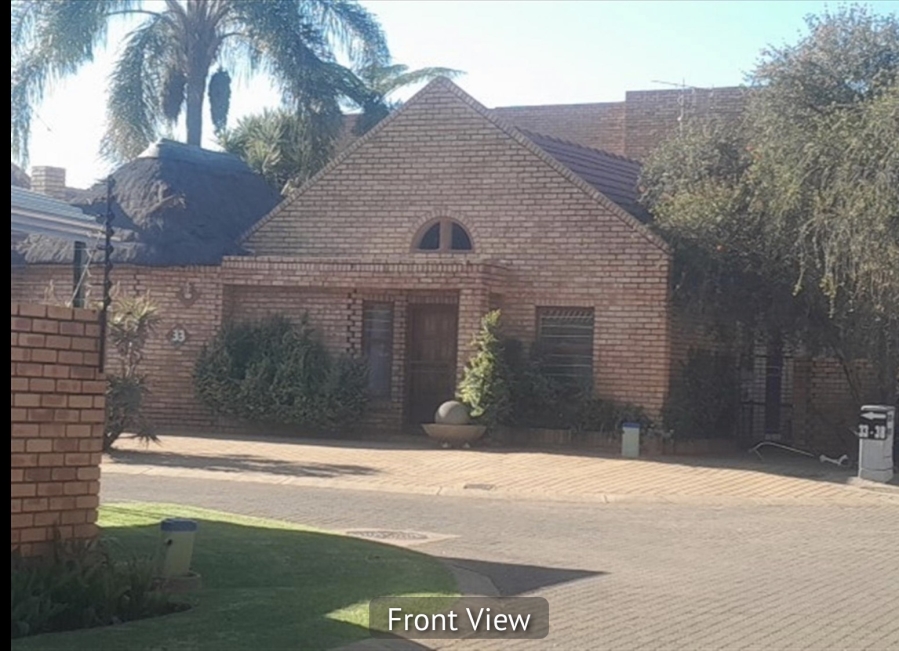 2 Bedroom Property for Sale in Centurion East Gauteng