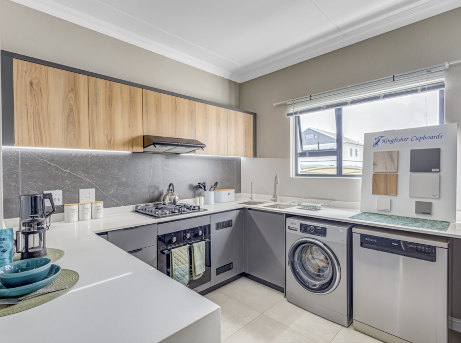 3 Bedroom Property for Sale in Glen Austen Gauteng