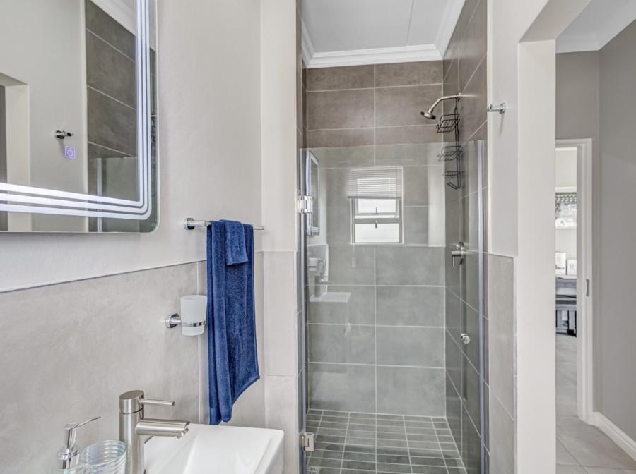 3 Bedroom Property for Sale in Glen Austen Gauteng