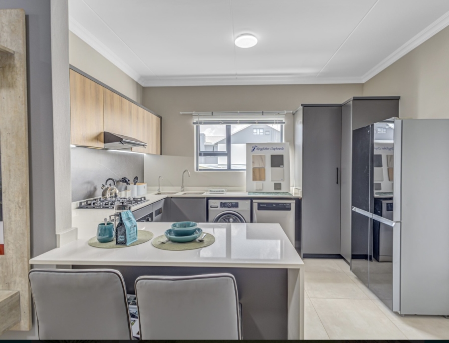 3 Bedroom Property for Sale in Glen Austen Gauteng