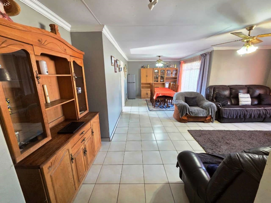 3 Bedroom Property for Sale in Montana Tuine Gauteng