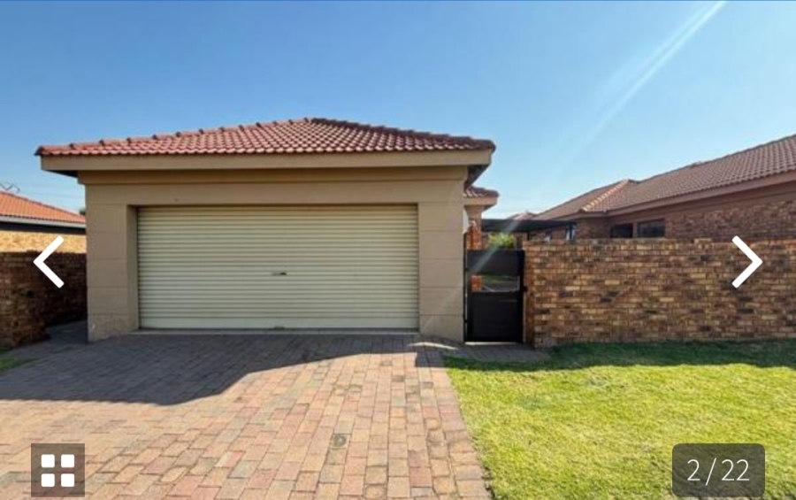 To Let 3 Bedroom Property for Rent in Southdowns Gauteng