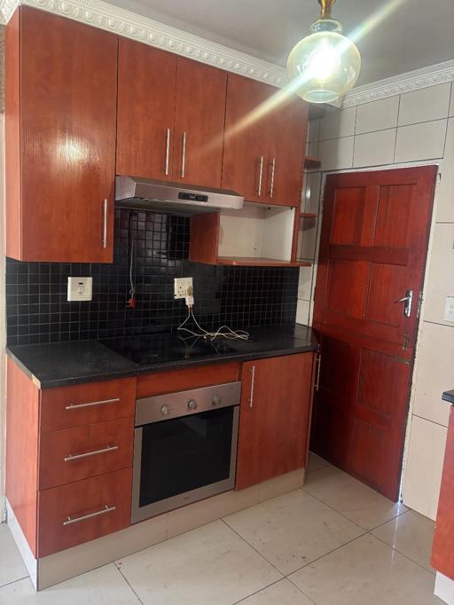 To Let 3 Bedroom Property for Rent in Fleurhof Gauteng
