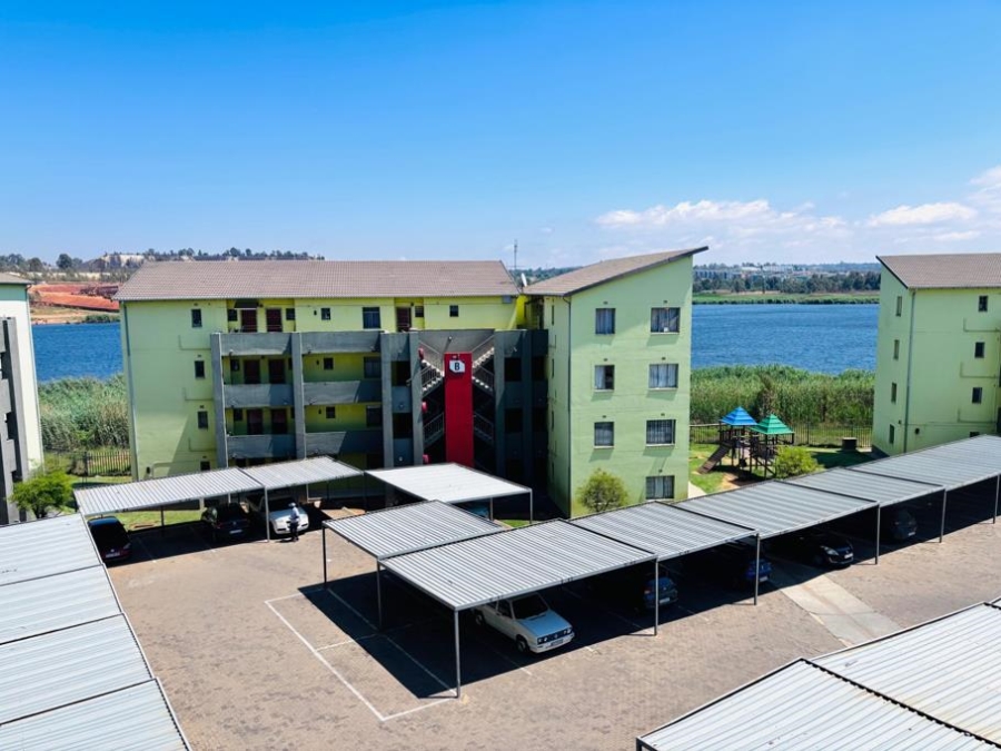 2 Bedroom Property for Sale in Fleurhof Gauteng