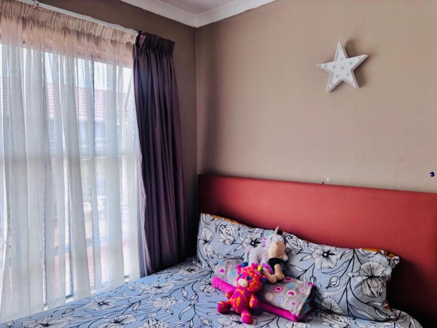 2 Bedroom Property for Sale in Fleurhof Gauteng