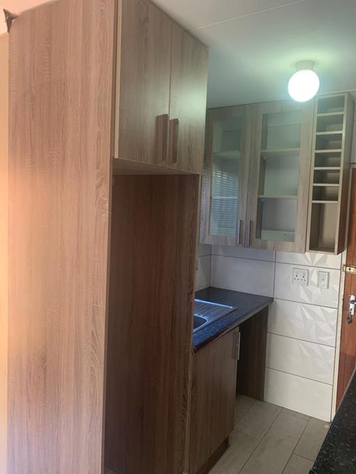 2 Bedroom Property for Sale in Fleurhof Gauteng