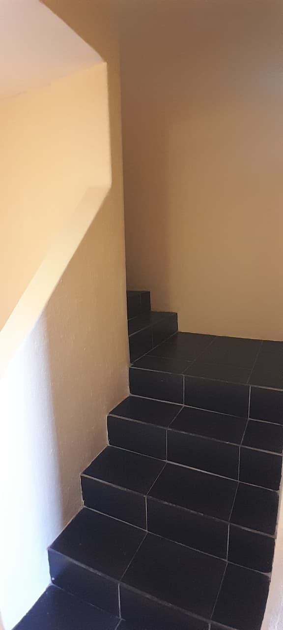 To Let 4 Bedroom Property for Rent in Yeoville Gauteng