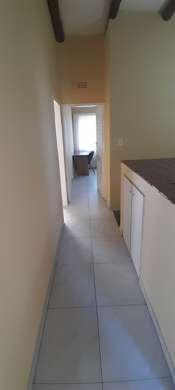 To Let 4 Bedroom Property for Rent in Yeoville Gauteng
