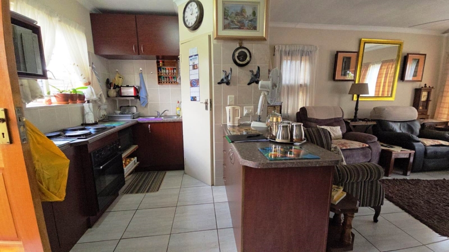 2 Bedroom Property for Sale in Andeon Gauteng