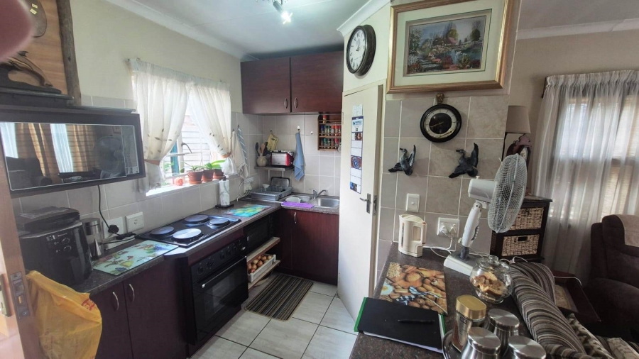 2 Bedroom Property for Sale in Andeon Gauteng