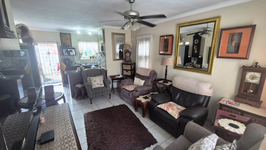 2 Bedroom Property for Sale in Andeon Gauteng