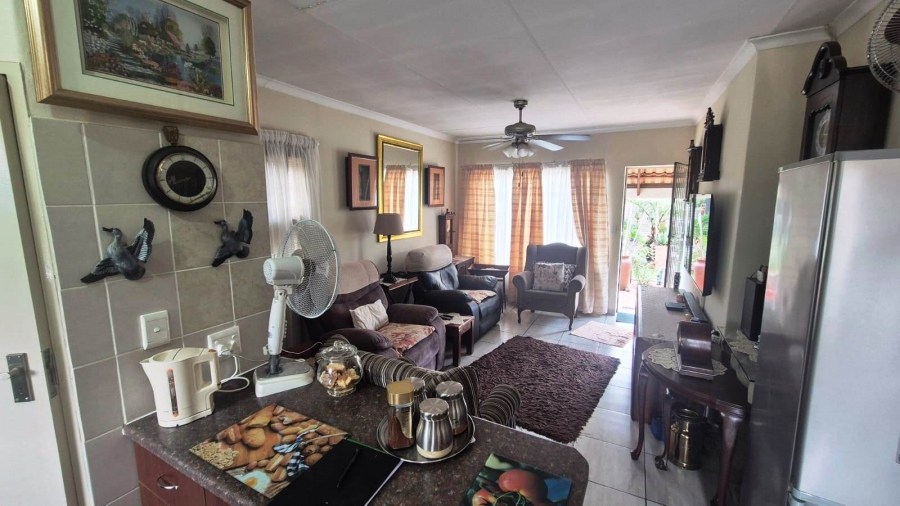 2 Bedroom Property for Sale in Andeon Gauteng