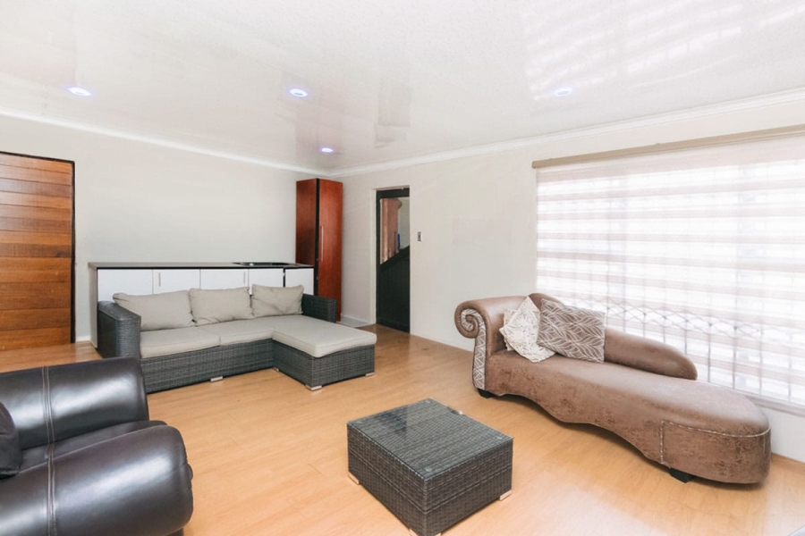 3 Bedroom Property for Sale in Meadowlands Gauteng