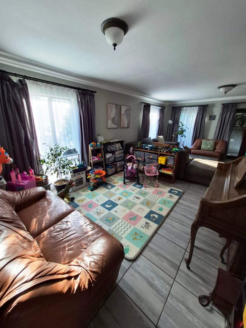 4 Bedroom Property for Sale in Montana Tuine Gauteng