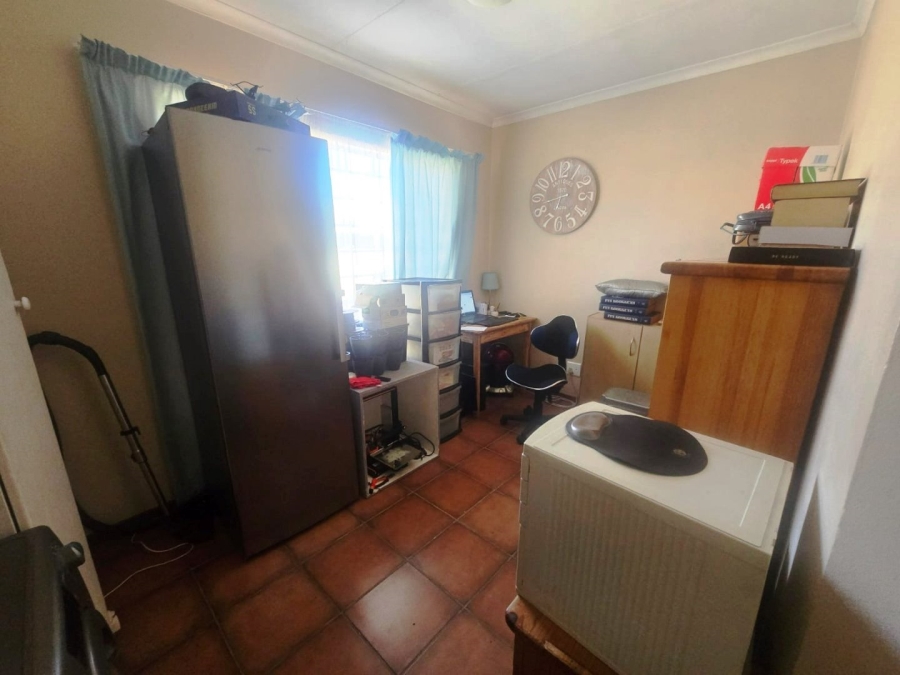 3 Bedroom Property for Sale in Annlin Gauteng