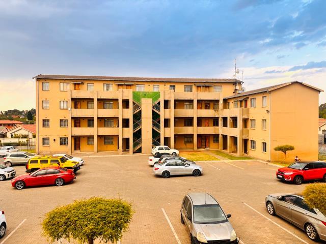 2 Bedroom Property for Sale in Fleurhof Gauteng