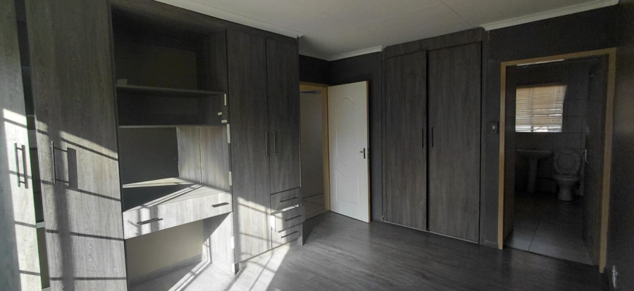 3 Bedroom Property for Sale in Albermarle Gauteng