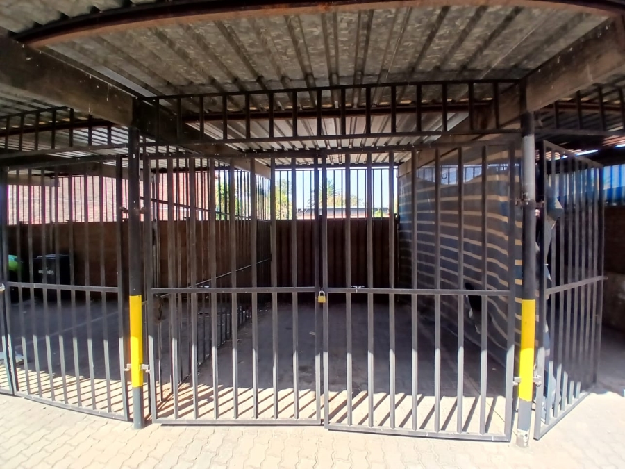 2 Bedroom Property for Sale in Lyttelton Manor Gauteng