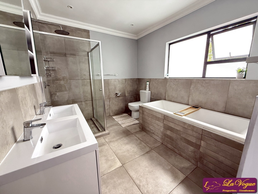 3 Bedroom Property for Sale in Olympus AH Gauteng
