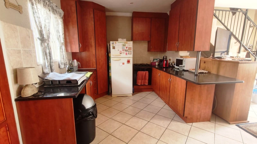 2 Bedroom Property for Sale in Annlin Gauteng