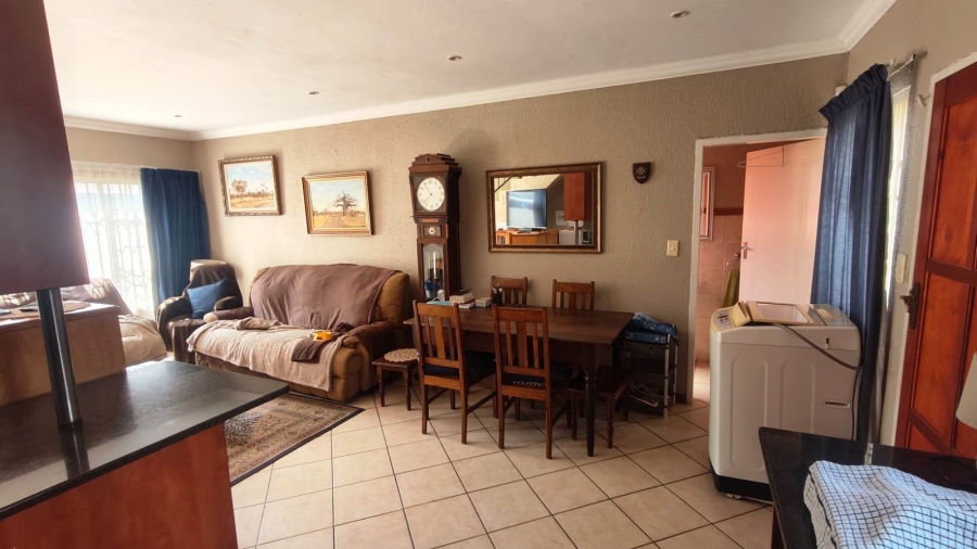 2 Bedroom Property for Sale in Annlin Gauteng