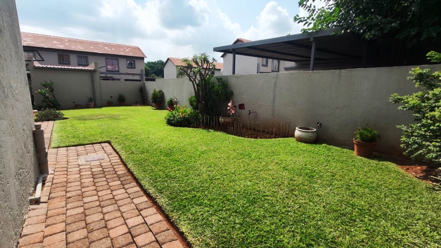 2 Bedroom Property for Sale in Annlin Gauteng