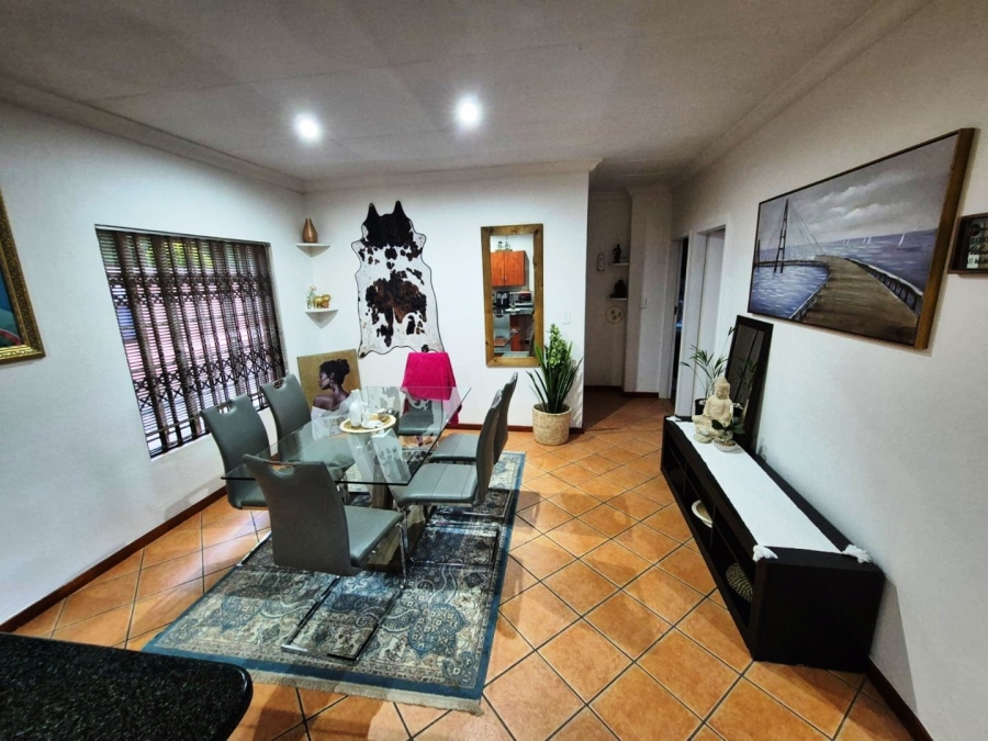 2 Bedroom Property for Sale in Florauna Gauteng