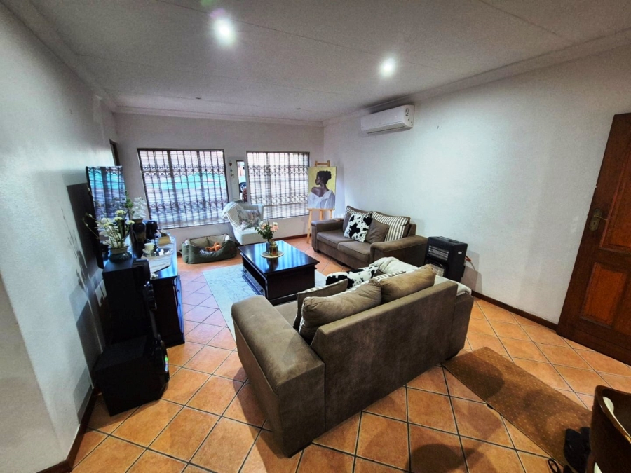 2 Bedroom Property for Sale in Florauna Gauteng