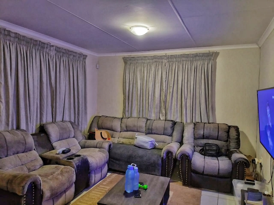 3 Bedroom Property for Sale in Soshanguve VV Gauteng