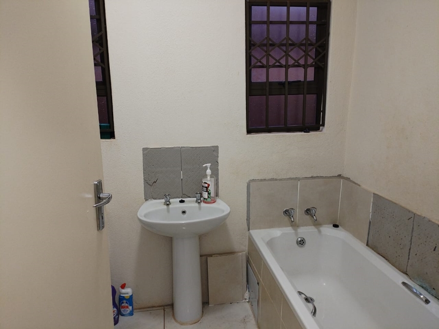 3 Bedroom Property for Sale in Soshanguve VV Gauteng