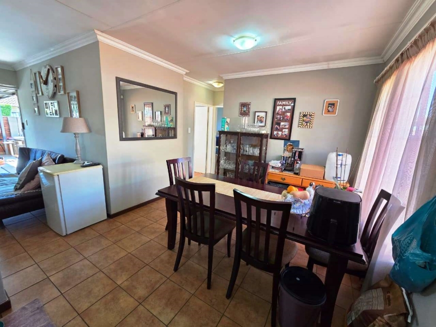 2 Bedroom Property for Sale in Montana Gauteng