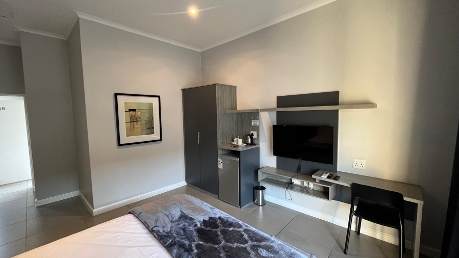 To Let 1 Bedroom Property for Rent in Morningside Gauteng