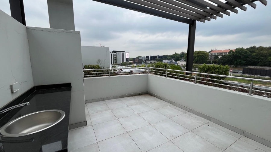 3 Bedroom Property for Sale in Glenadrienne Gauteng
