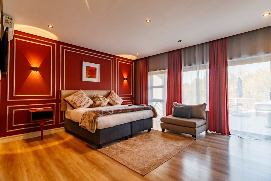 6 Bedroom Property for Sale in Edenburg Gauteng