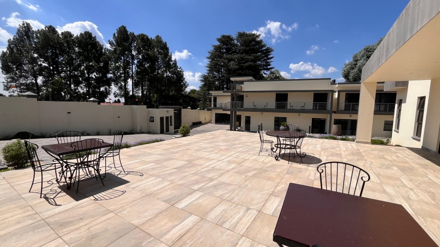 To Let 9 Bedroom Property for Rent in Atholl Gauteng