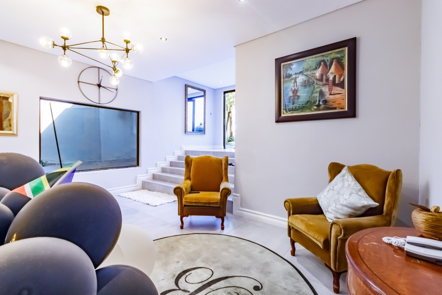6 Bedroom Property for Sale in Edenburg Gauteng