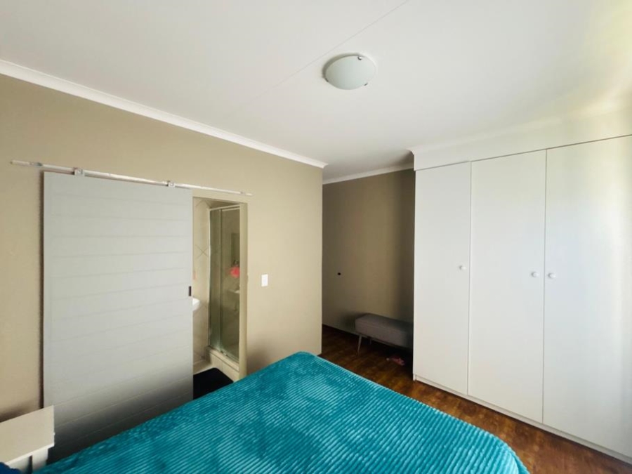 3 Bedroom Property for Sale in Glen Austin AH Gauteng