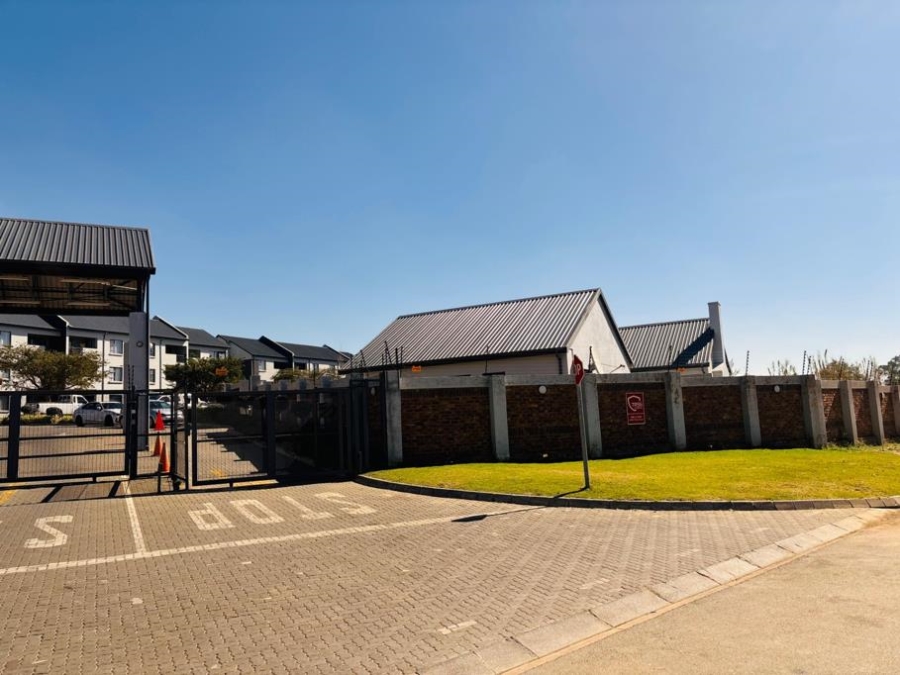 3 Bedroom Property for Sale in Glen Austin AH Gauteng