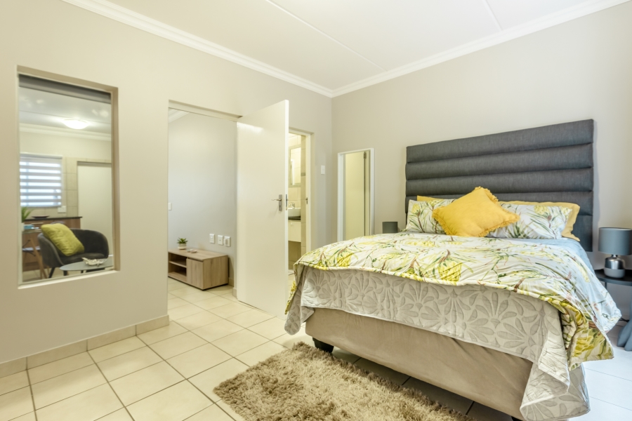 To Let 1 Bedroom Property for Rent in Halfway Gardens Gauteng