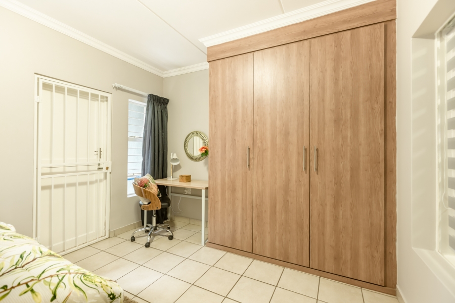 To Let 1 Bedroom Property for Rent in Halfway Gardens Gauteng