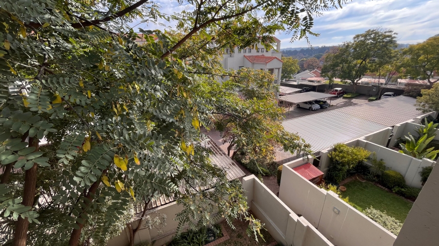 To Let 2 Bedroom Property for Rent in Bryanston Gauteng
