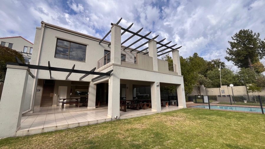 To Let 2 Bedroom Property for Rent in Bryanston Gauteng