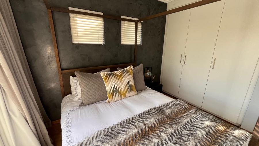 To Let 2 Bedroom Property for Rent in Bryanston Gauteng