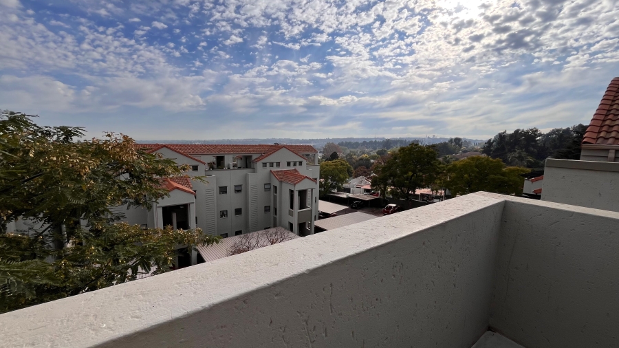 To Let 2 Bedroom Property for Rent in Bryanston Gauteng