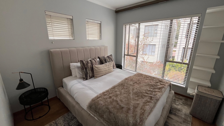 To Let 2 Bedroom Property for Rent in Bryanston Gauteng