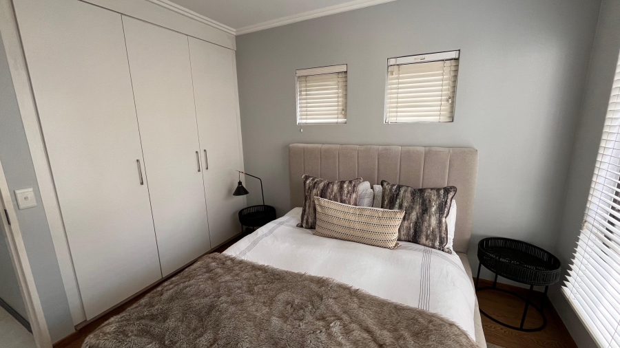 To Let 2 Bedroom Property for Rent in Bryanston Gauteng