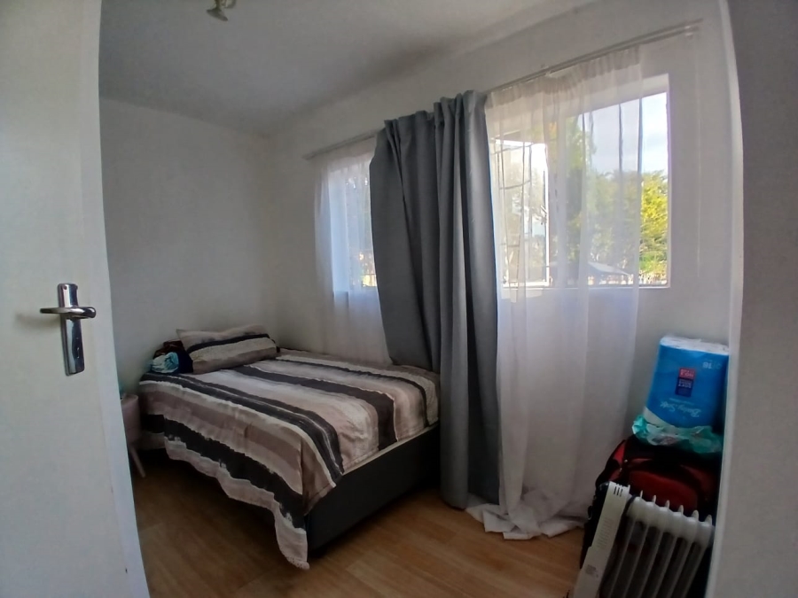 3 Bedroom Property for Sale in Die Hoewes Gauteng
