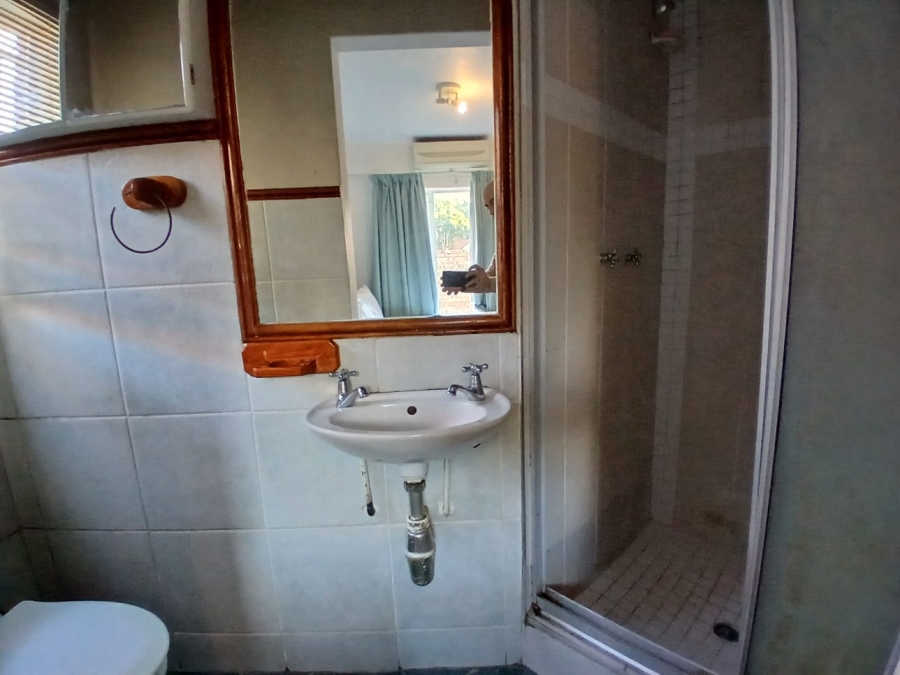 3 Bedroom Property for Sale in Die Hoewes Gauteng