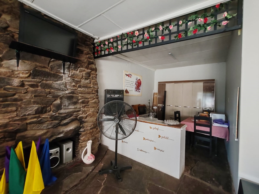 3 Bedroom Property for Sale in Andeon AH Gauteng